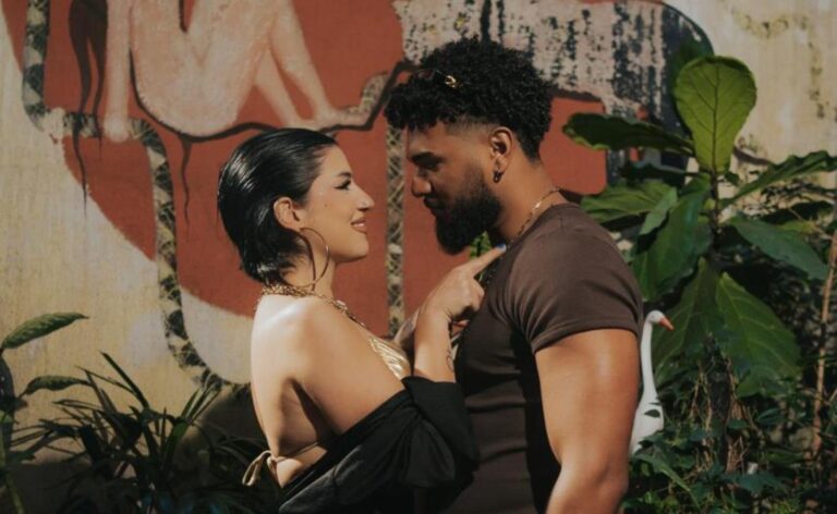 Prestes a lançar novo álbum da carreira, Clau inaugura era de liberdade e sensualidade