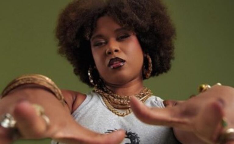 MC Luanna lança IRREFREÁVEL e apresenta nova fase criativa da rapper