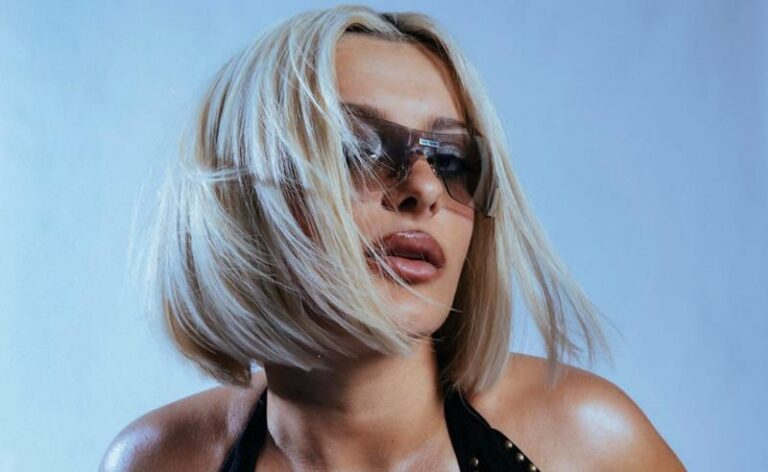 Bebe Rexha apresenta “New Religion”, faixa inspirada no clássico “Insomnia”