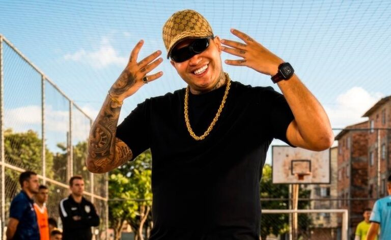 MC Lele JP lança álbum “O Poderoso Chatão” com show de audição histórico no Jardim Peri