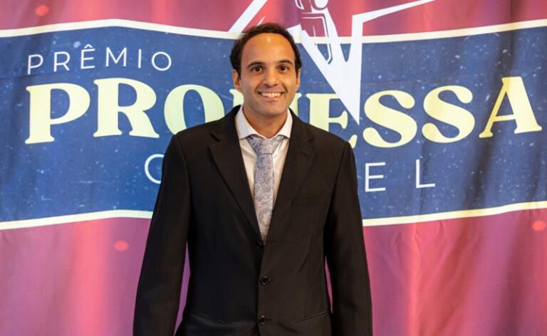 Edu Silvera conquista terceiro prêmio consecutivo e se torna o artista mais premiado do Promessa Gospel