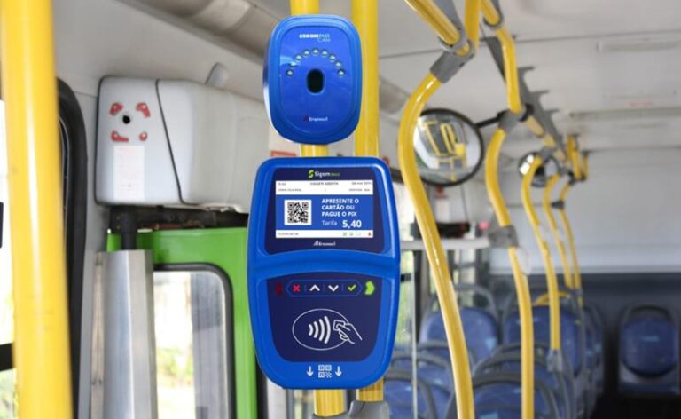 Digitalização do transporte coletivo avança no Espírito Santo com pagamento via Pix nos ônibus