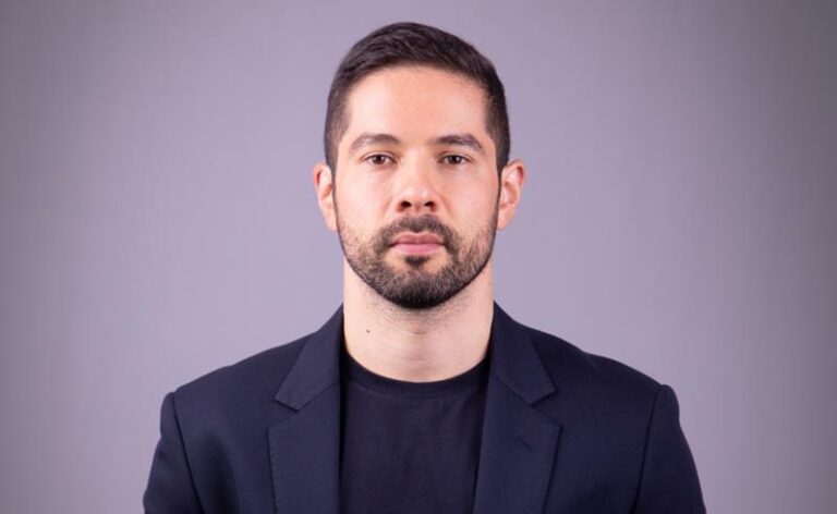 Carrinho vazio, loja cheia: por que o consumo de itens básicos caiu mesmo com público estável?