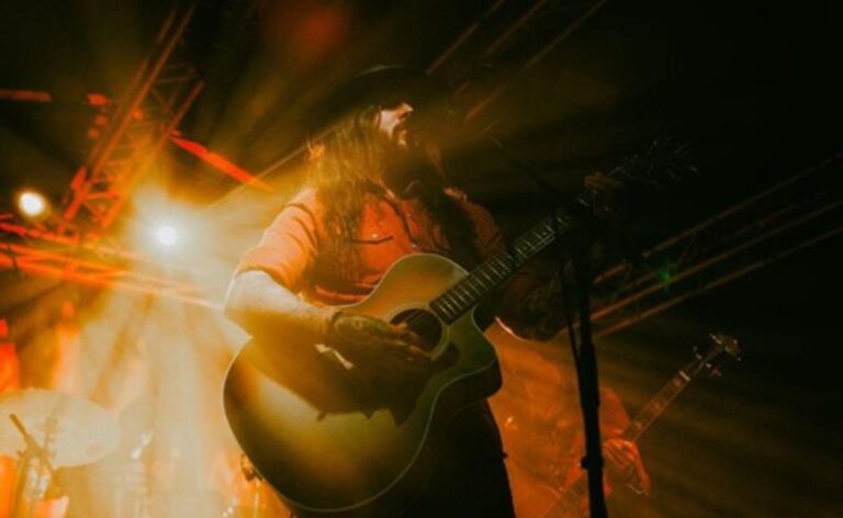 Shawn James anuncia turnê no Brasil com shows em Porto Alegre, São Paulo e Curitiba