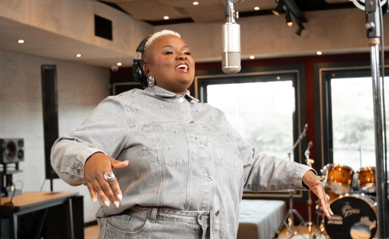 Vencedora do Estrela da Casa, Thainá Gonçalves aposta na mistura do jazz com R&B em seu primeiro single