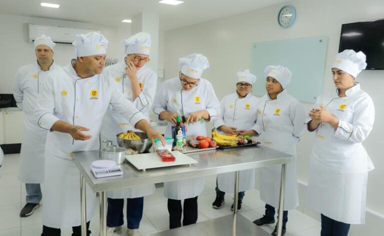 Saber cozinhar já não basta para quem quer empreender na gastronomia