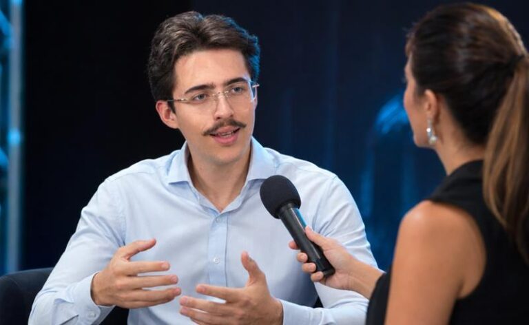 Aos 24 anos, Paulo Till ganha destaque nacional como especialista financeiro ao destravar o crédito de milhares de pessoas
