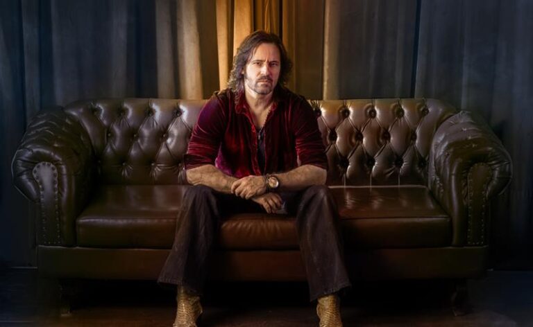 Ivan Busic reafirma sua conexão com o blues em novo e visceral álbum