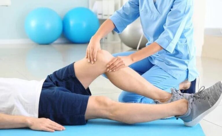 A nova fisioterapia não espera a dor passar. Ela ajuda o corpo a recuperar sua função.