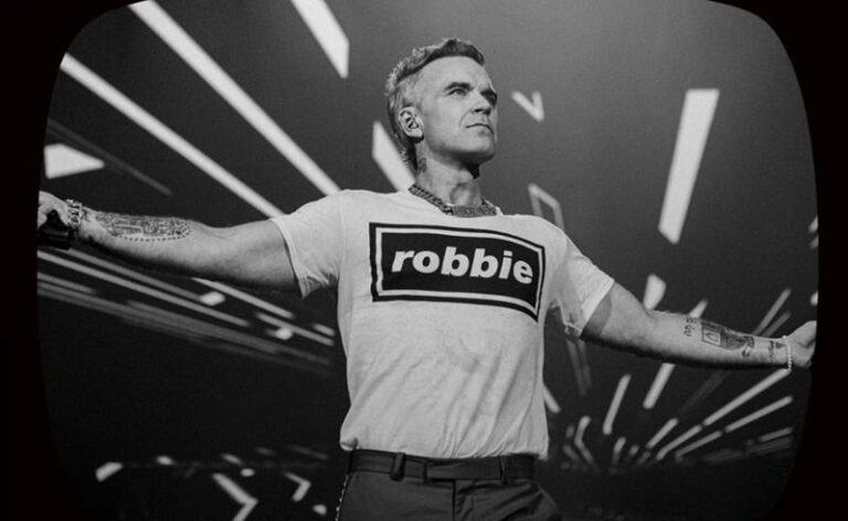 Robbie Williams anuncia apresentação em São Paulo com a turnê mundial “BRITPOP 2026”