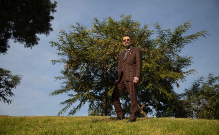 EELS lança o novo single “Congratulations To Me”