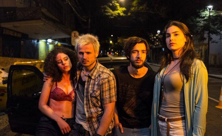 Comédia ácida “Aloha, Malandro!” estreia hoje nos cinemas