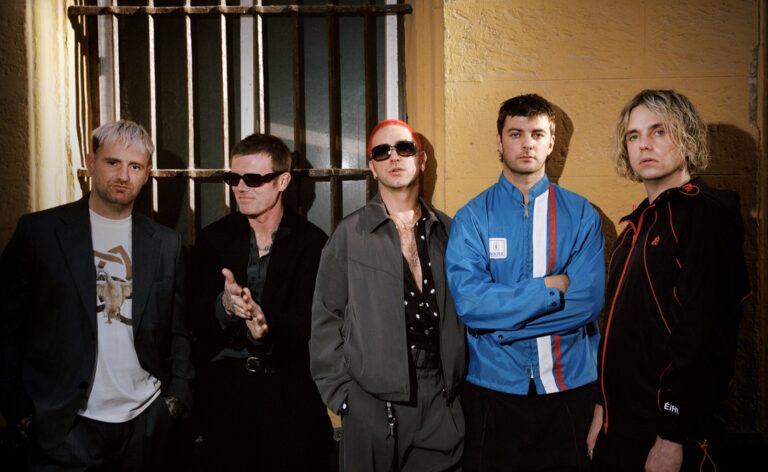 Fontaines D.C. lança “Tongue”, segundo single do novo álbum ‘Dopamine Chamber’