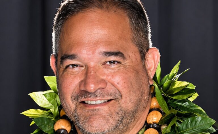 Mestre de hula Keoni Chang vem ao Brasil para workshop sobre dança e cultura havaiana